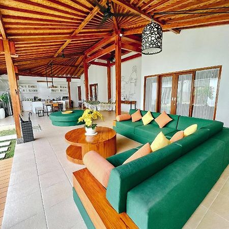 Villa Orked 3 With Family Room Seminyak Extérieur photo