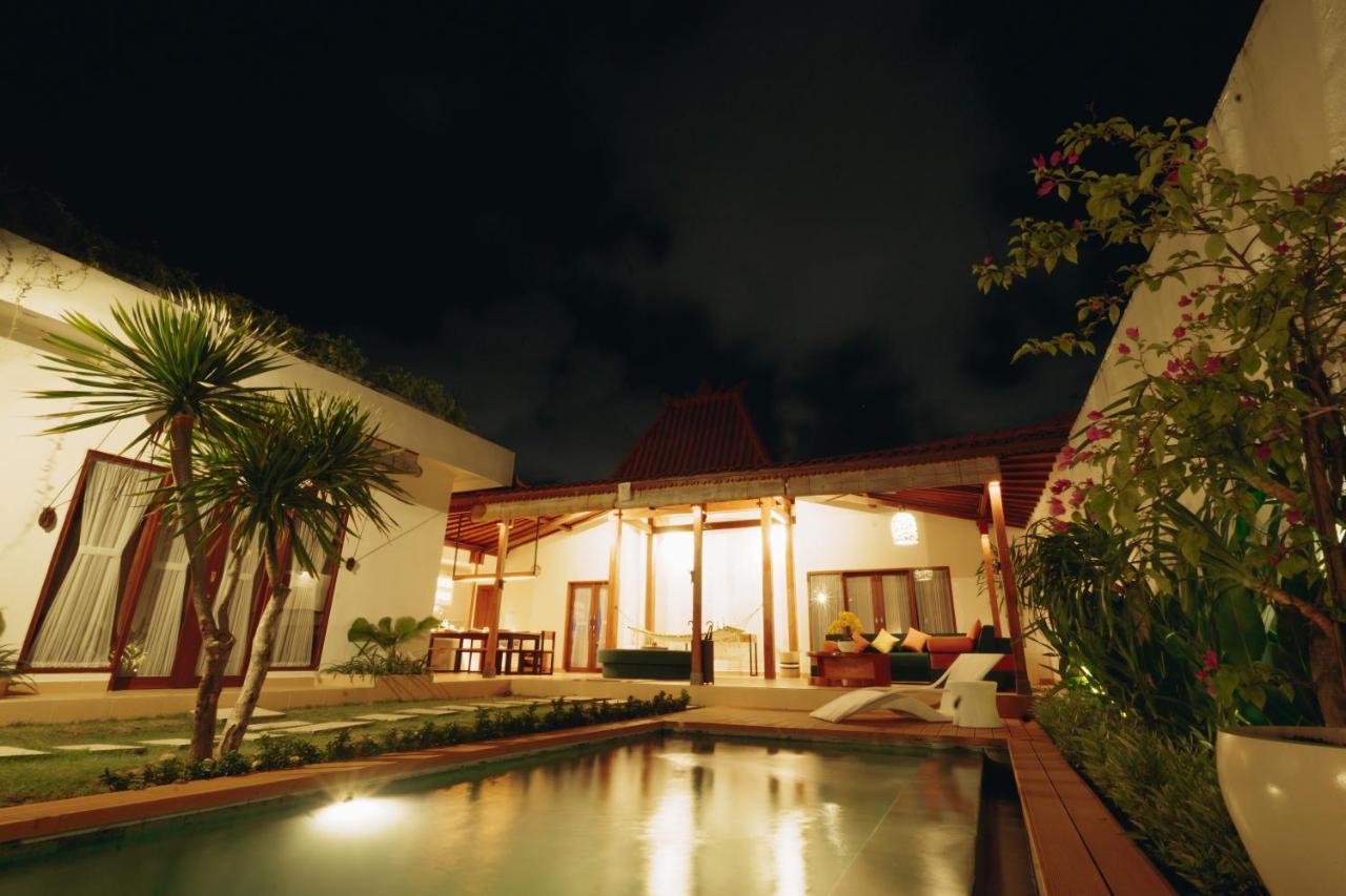 Villa Orked 3 With Family Room Seminyak Extérieur photo